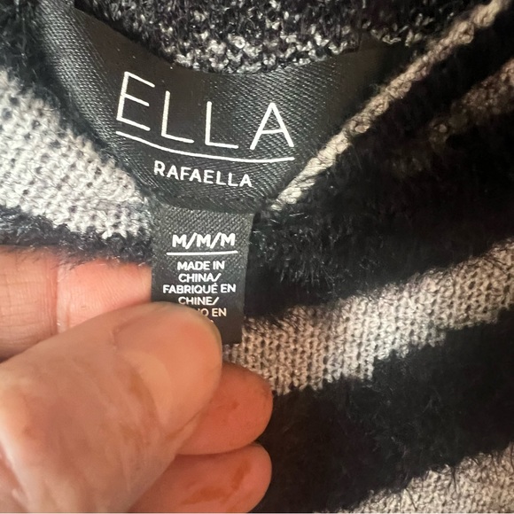 Ella Rafaella Womens Zebra Print Faux Hair Mock Neck Long Sleeve Sweater Medium - Picture 3 of 10